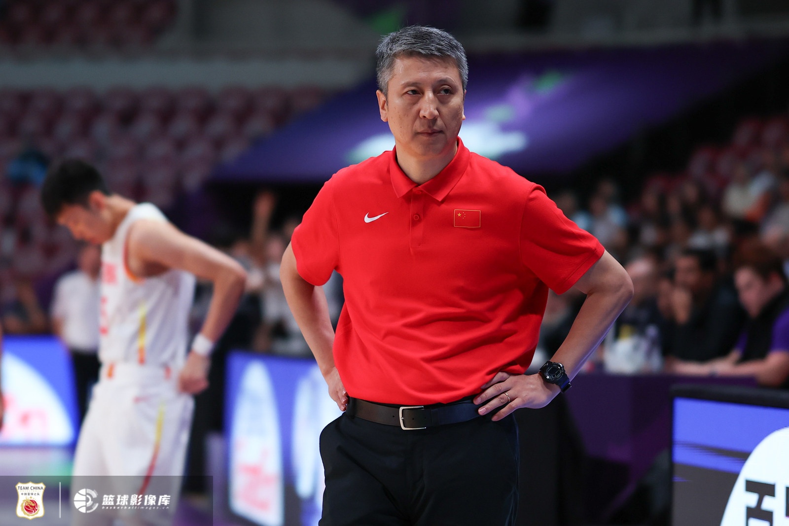 华体会体育赛事-FIBA官方：中国挑战澳洲“不败神话” 谁能捧起亚洲杯冠军奖杯？