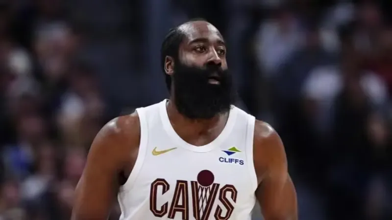 华体会综合平台入口-哈登首节比赛7投2中，三分2中1得到5分2篮板2助攻